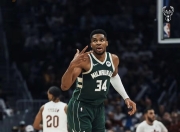 jiuyou-关于密尔沃基雄鹿复出首秀备战NBA季后赛清晨迈阿密热火调整名单以备英超，媒体一致点评：西亚卡姆连续七场比赛得分超过晋级的信息-jiuyou