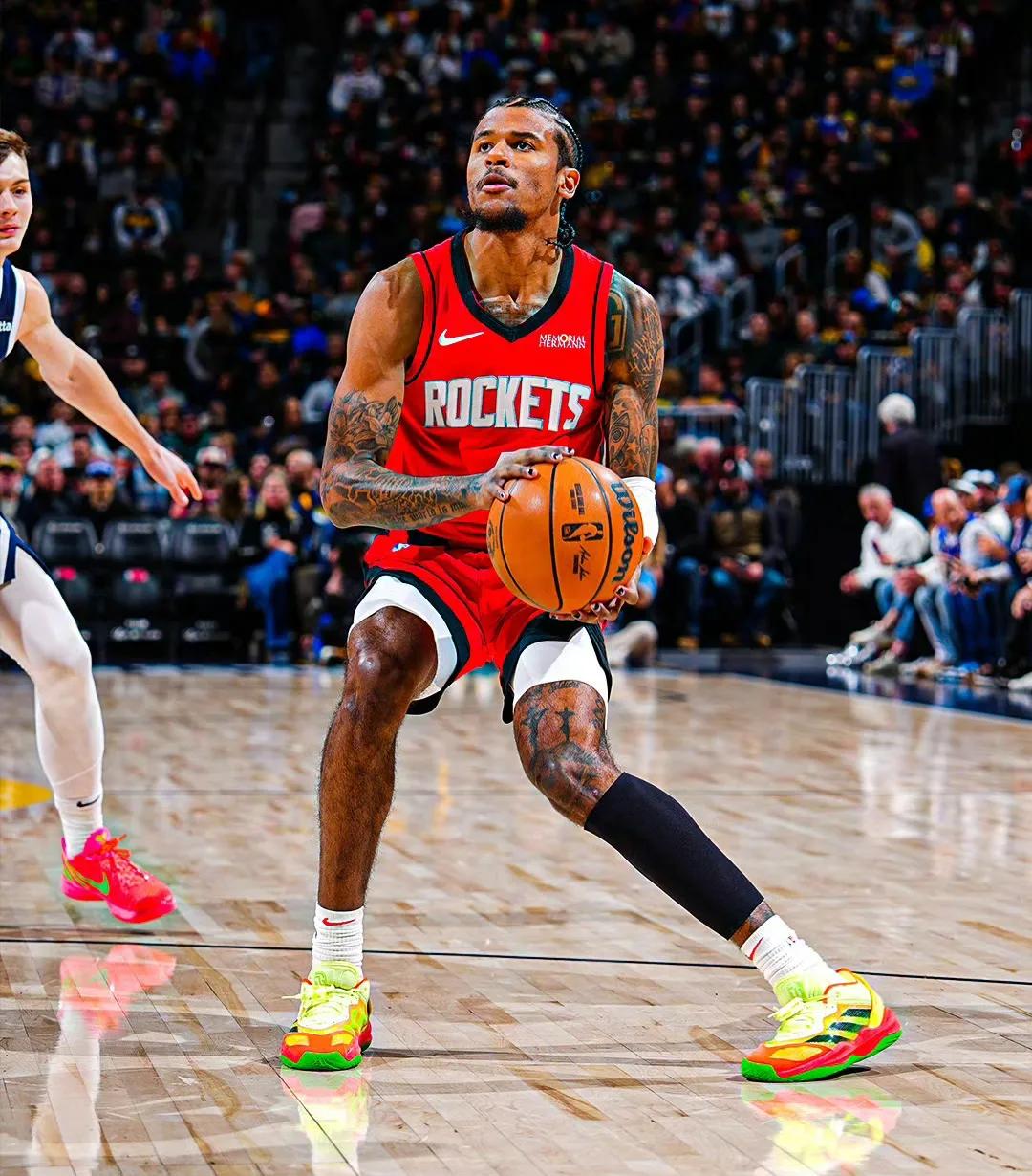 包含赛地聚焦——NBA常规赛今晚热度飙升,布莱顿更衣室发声,引发热议,轮换策略成焦点的词条 包含赛地聚焦——NBA常规赛今晚热度飙升,布莱顿更衣室发声,引发热议,轮换策略成焦点的词条