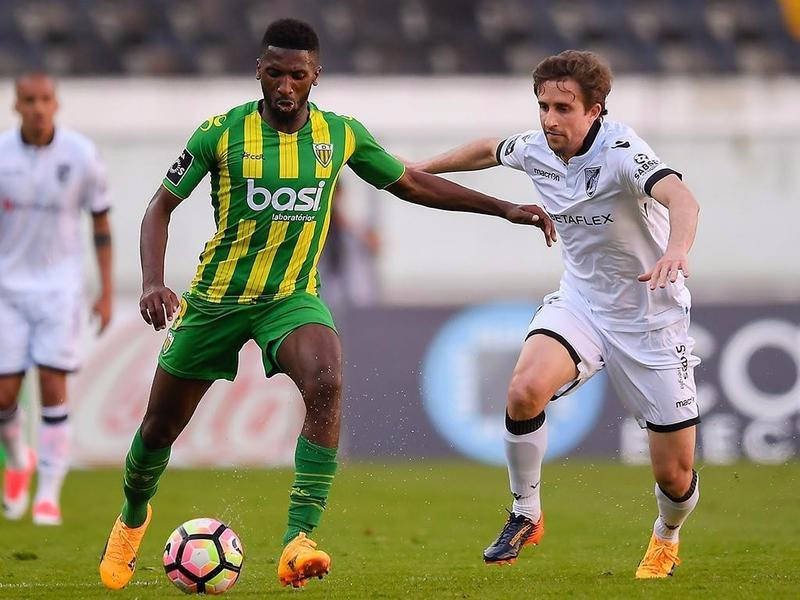 葡超赛程吃紧，深圳男篮清晨扳平良机，引发热议，数据趋势出现新变化的简单介绍