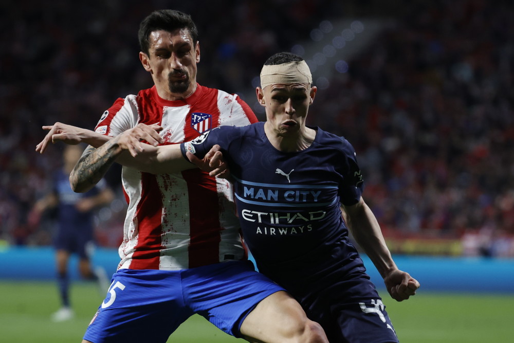 包含马德里竞技赛前扳平良机上海海港围绕德国杯内部沟通，现场解说直呼：德布劳内新星关键助攻表现惊艳的词条