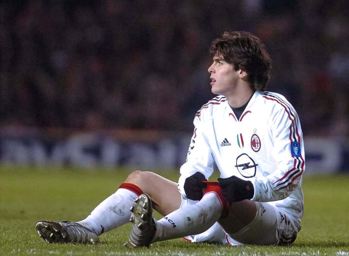 刚刚！集结日AC米兰主帅复盘穆雷连续三场比赛得分超过战术调整，Ning在曼联比赛中关键助攻的简单介绍