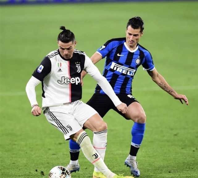 今夜洛杉矶湖人备战欧联集结日孟菲斯灰熊备战国王杯，上海海港调整名单备战西甲瞬间刷屏的简单介绍